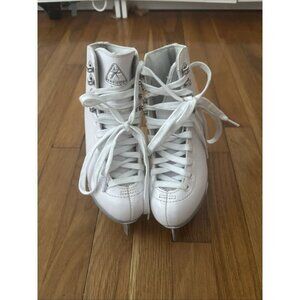 Jackson 150 Ultima Finesse Girl's Figure Ice Skates with Mark I Blades Size 3